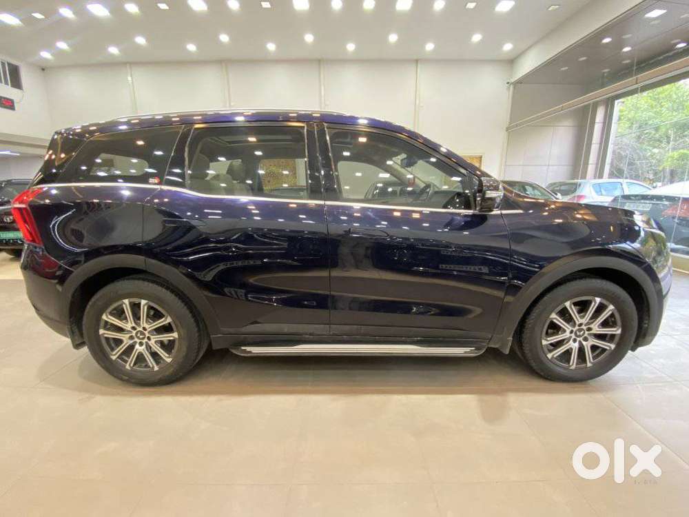 Mahindra Xuv700 2.2 Ax 7 Diesel At Luxury Pack Str, 2023, Diesel