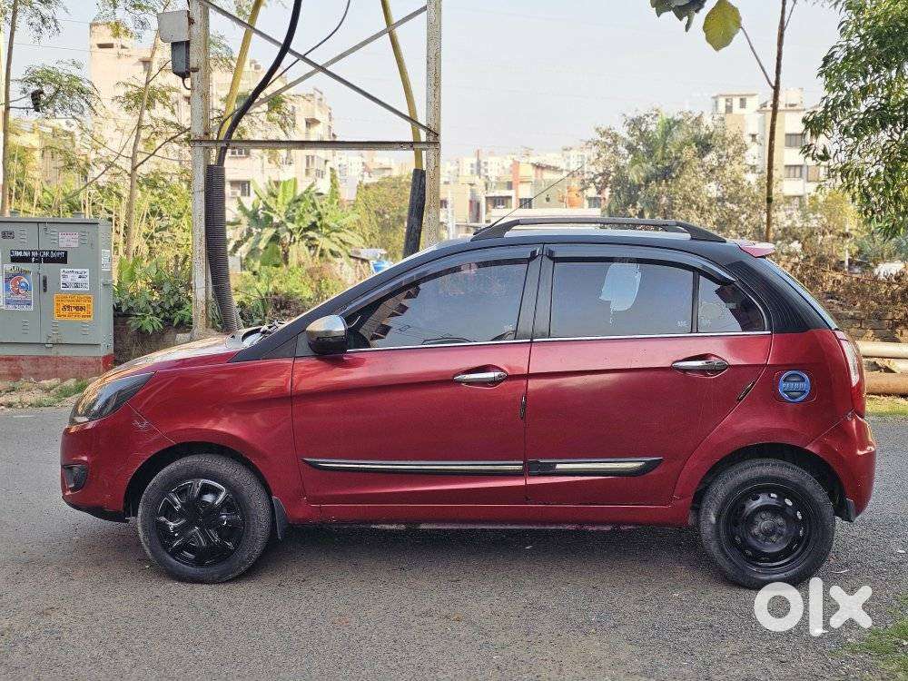 Tata Bolt Revotron Xms, 2015, Petrol