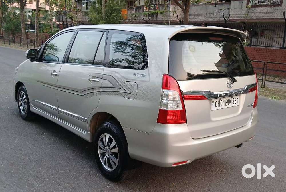 Toyota Innova 2.5 Z Diesel 7 Seater Bs Iv, 2015, Diesel