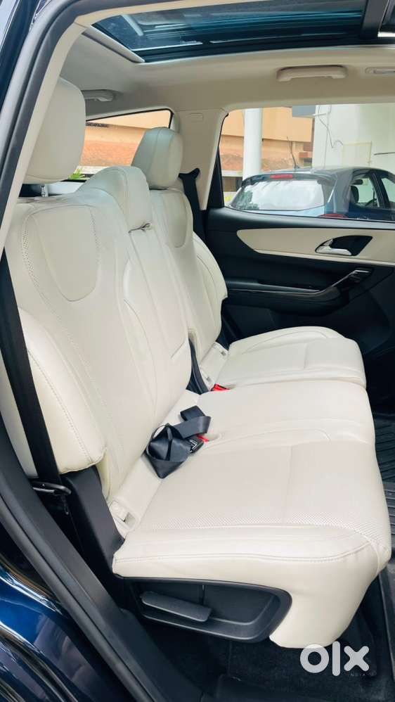Mahindra Xuv700 Diesel 2025