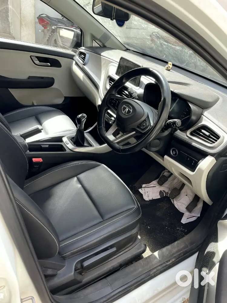 Tata Altroz Xz Plus Petrol 2025