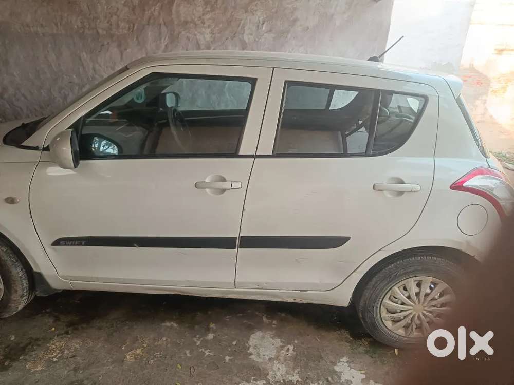 Maruti Suzuki Swift 2017 , Cng On Paper, Almost New Tyre