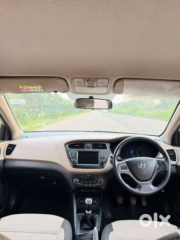 Hyundai I20 Petrol Asta Option, 2018, Petrol