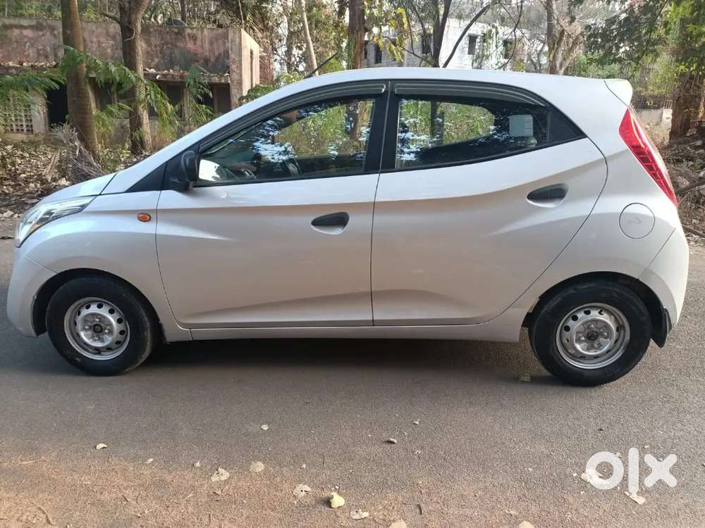 Power Steering, Front 2 Power Window, A/c, Leather Seats, Center Lock