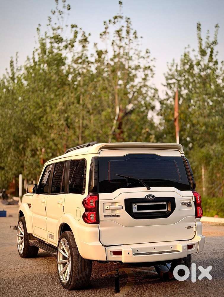 Mahindra Scorpio, 2015, Diesel