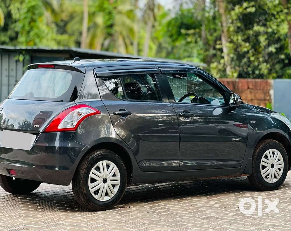 Swift Maruti Suzuki Petrol 2017