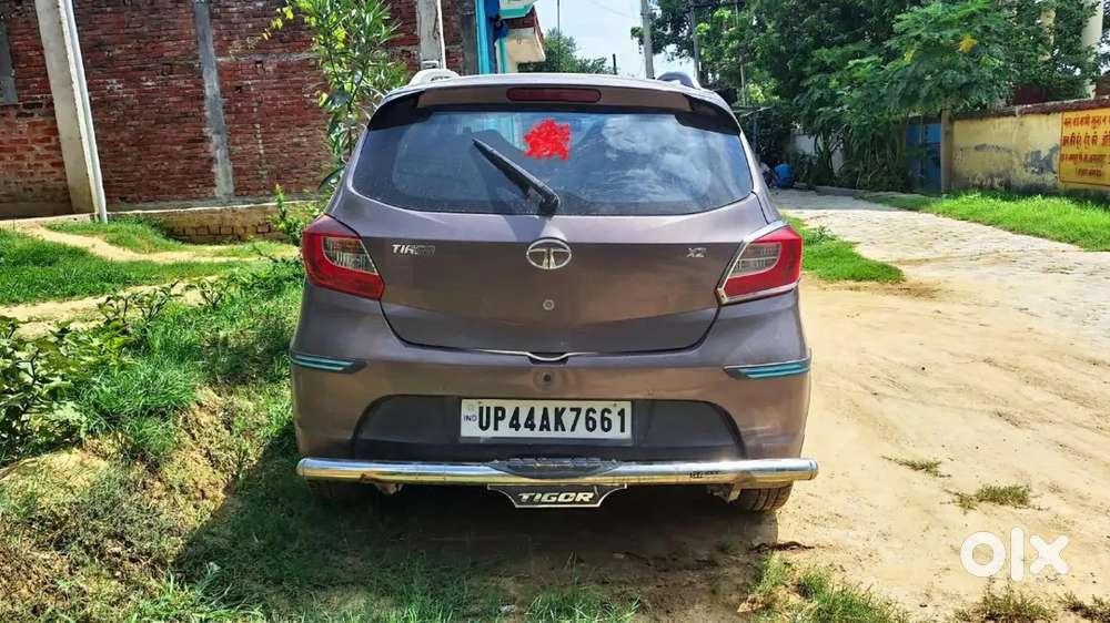 Tata Tiago Revotron 2016 Petrol