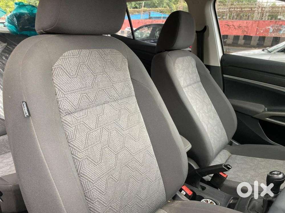 Skoda Kylaq Signature, 2025, Petrol