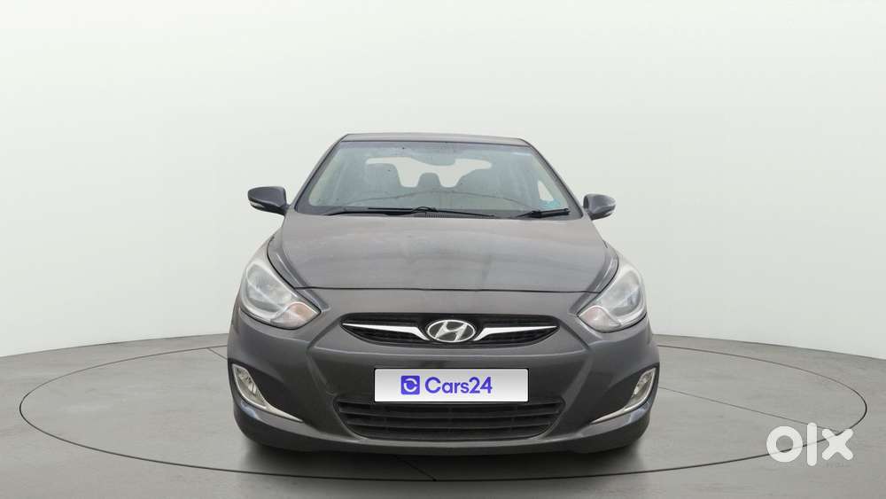Hyundai Verna Fluidic 1.6 Vtvt Sx, 2013, Petrol