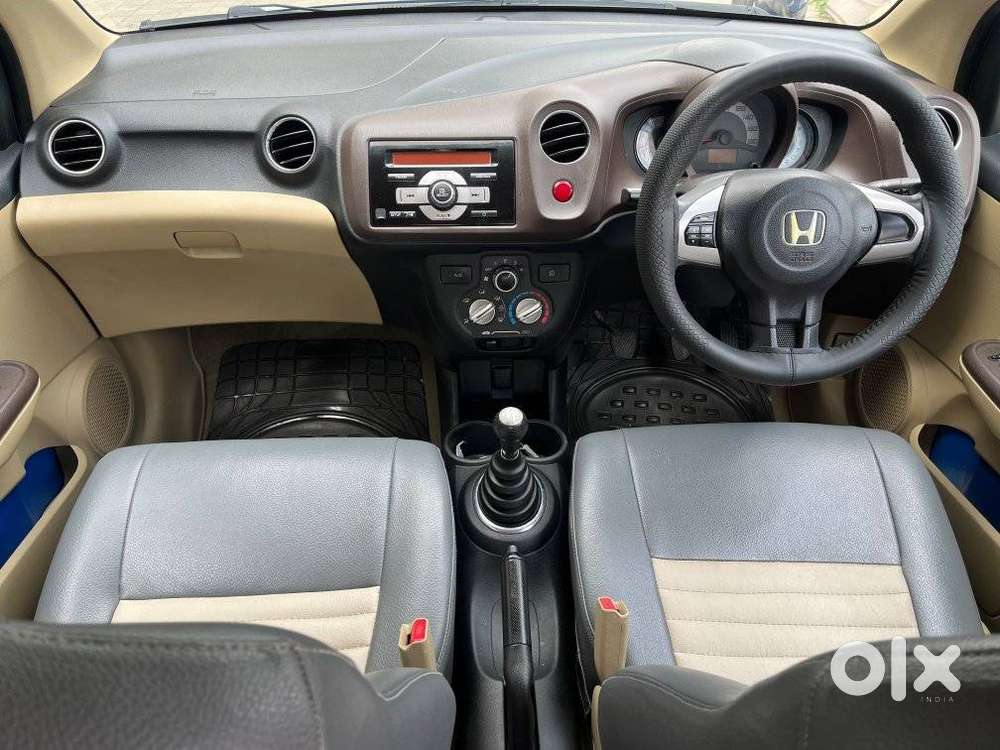 Honda Brio V Mt, 2012, Petrol
