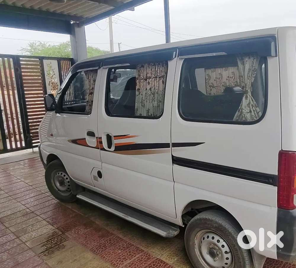 Maruti Suzuki Eeco 2025 Cng & Hybrids Well Maintained