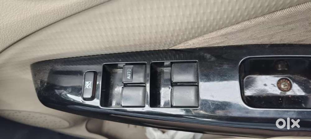 Toyota Etios Liva Vx Dual Tone, 2017, Petrol