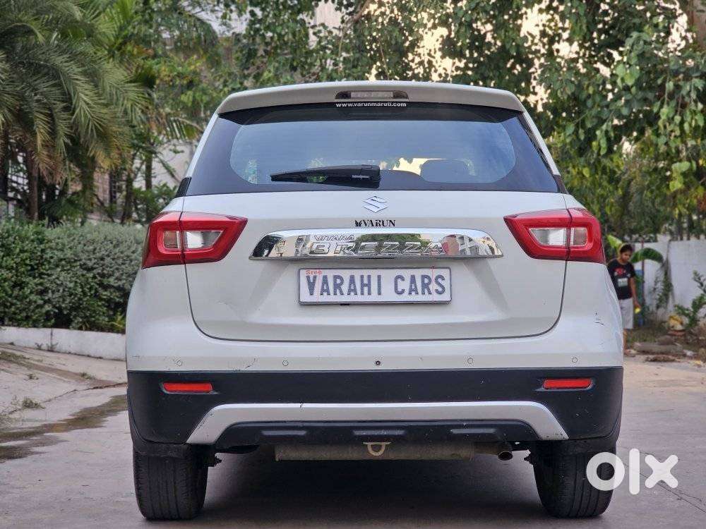 Maruti Suzuki Brezza 1.5 Zxi Smart Hybrid, 2021, Petrol