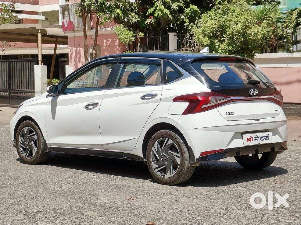 Hyundai I20 Asta (o) 1.2 Ivt, 2021, Petrol