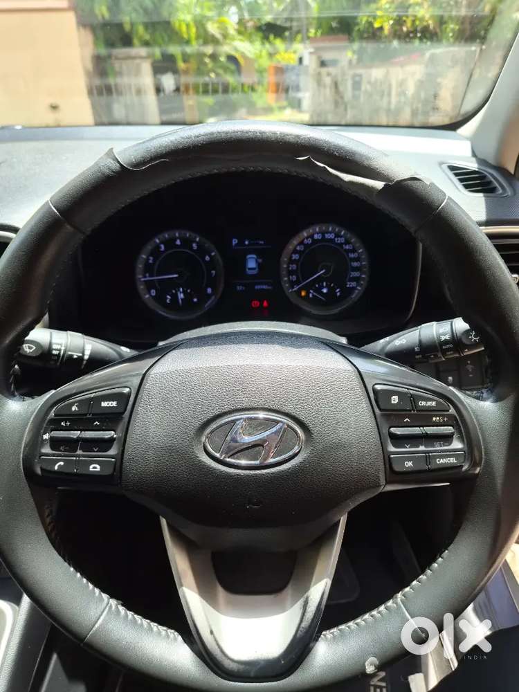Hyundai Venue 2020 Petrol 49000 Km Driven