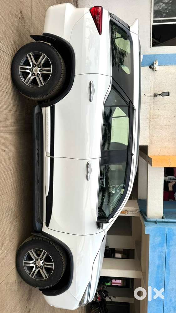 Toyota Fortuner 2020 Diesel Well Maintained