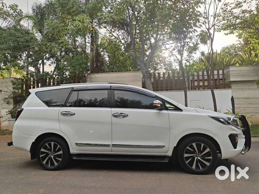 Toyota Innova Crysta 2.4 V, 2022, Diesel