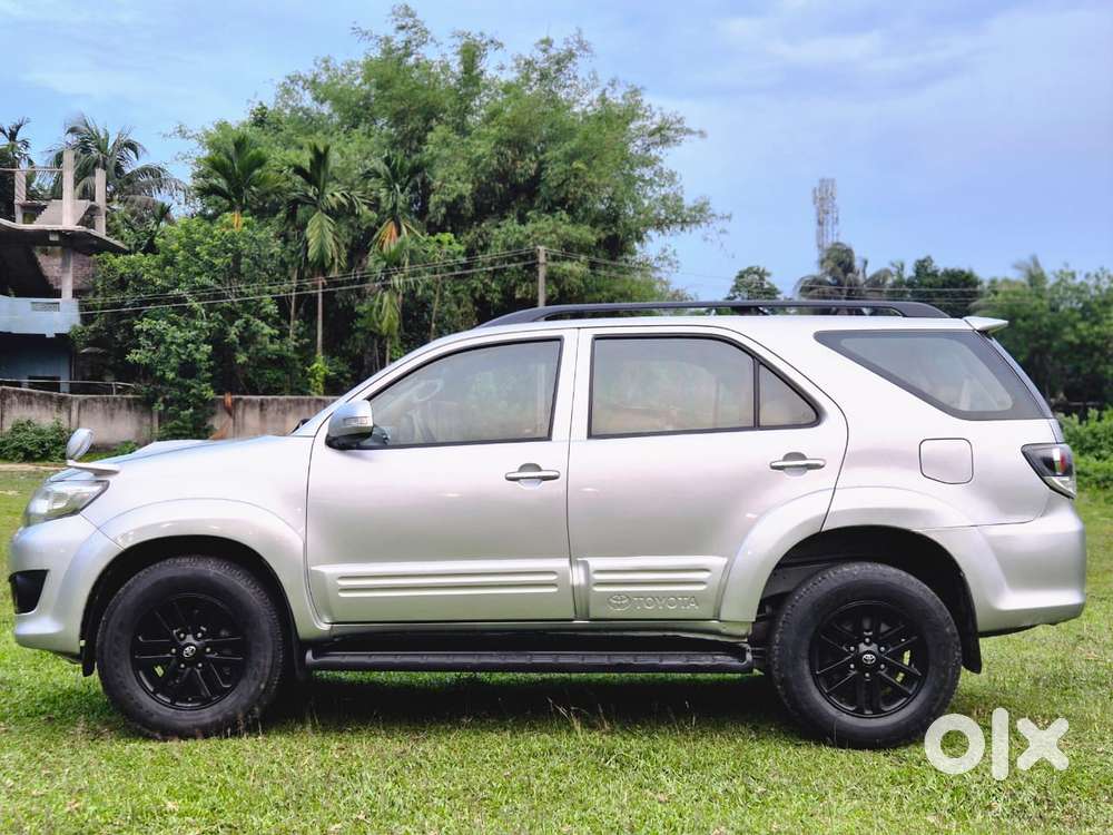 Toyota Fortuner, 2012, Diesel