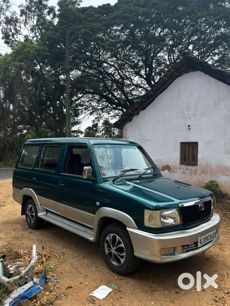 Toyota Qualis 2004 Diesel Well Maintained
