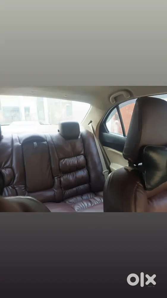 7 Seater Purchase. Gadi Mai Koi Kaam Nahi Hai