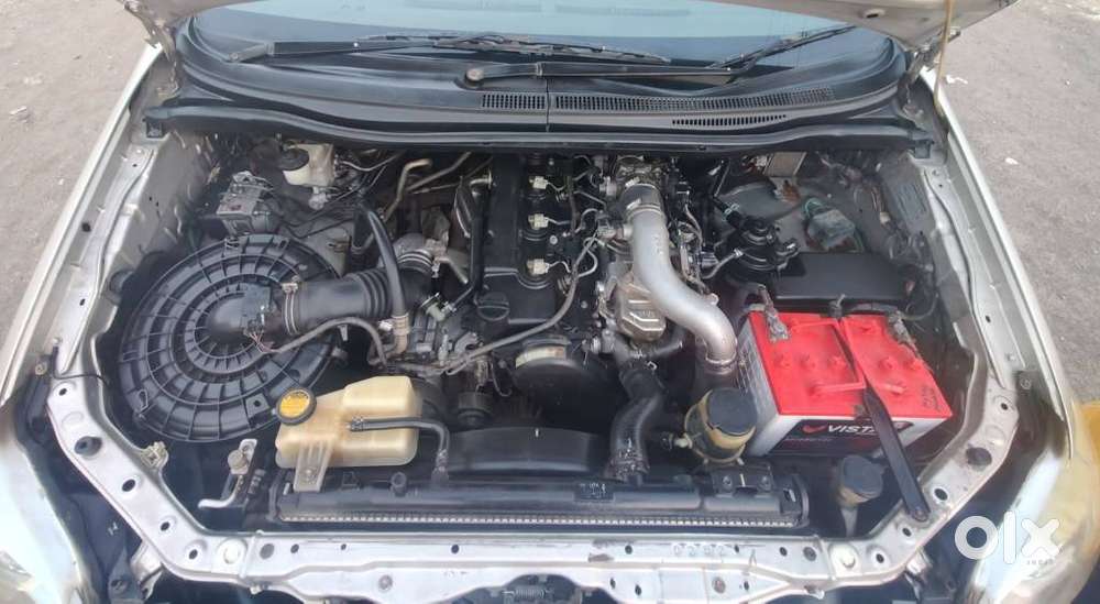 Toyota Innova 2009-2011 2.5 E 8 Str, 2012, Diesel