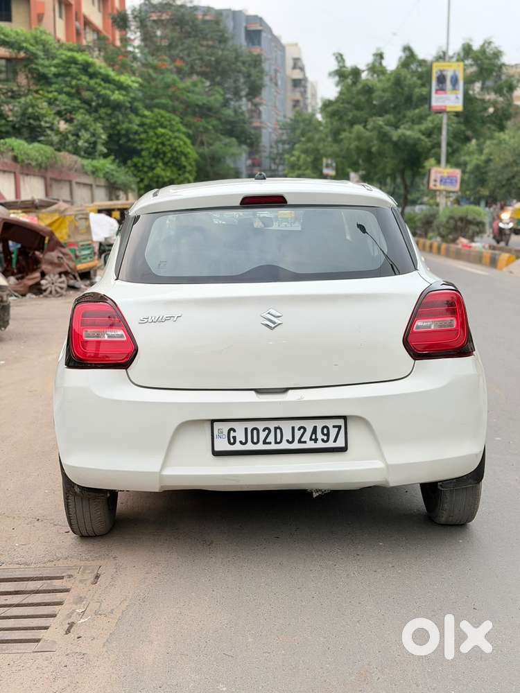 Maruti Suzuki Swift Vxi + Manual, 2021, Petrol