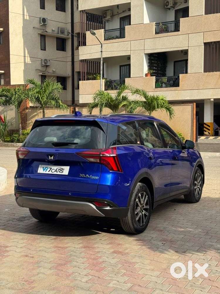 Mahindra Xuv700 Ax7l 6 Str At, 2022, Diesel