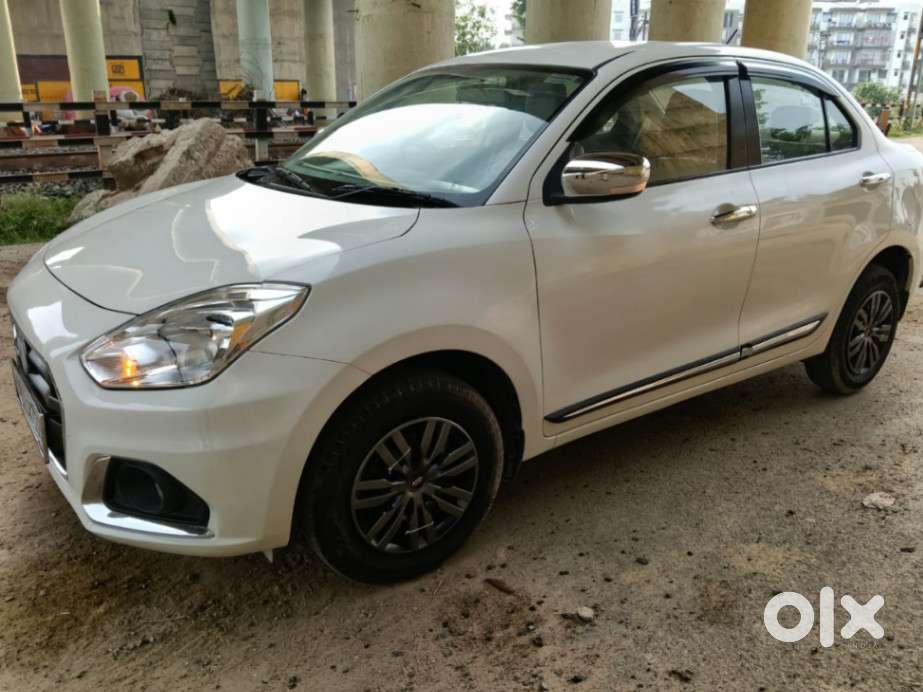 Maruti Suzuki Dzire 1.2 Vxi Amt, 2022, Petrol