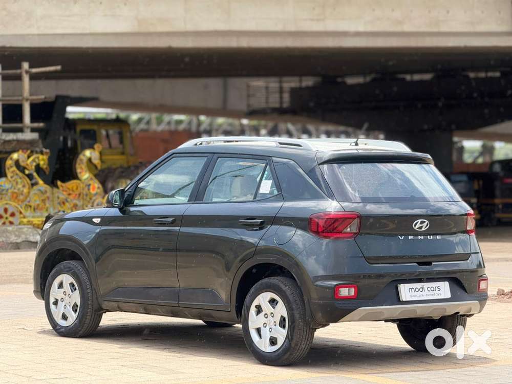 Hyundai Venue S 1.2 Petrol, 2020, Petrol