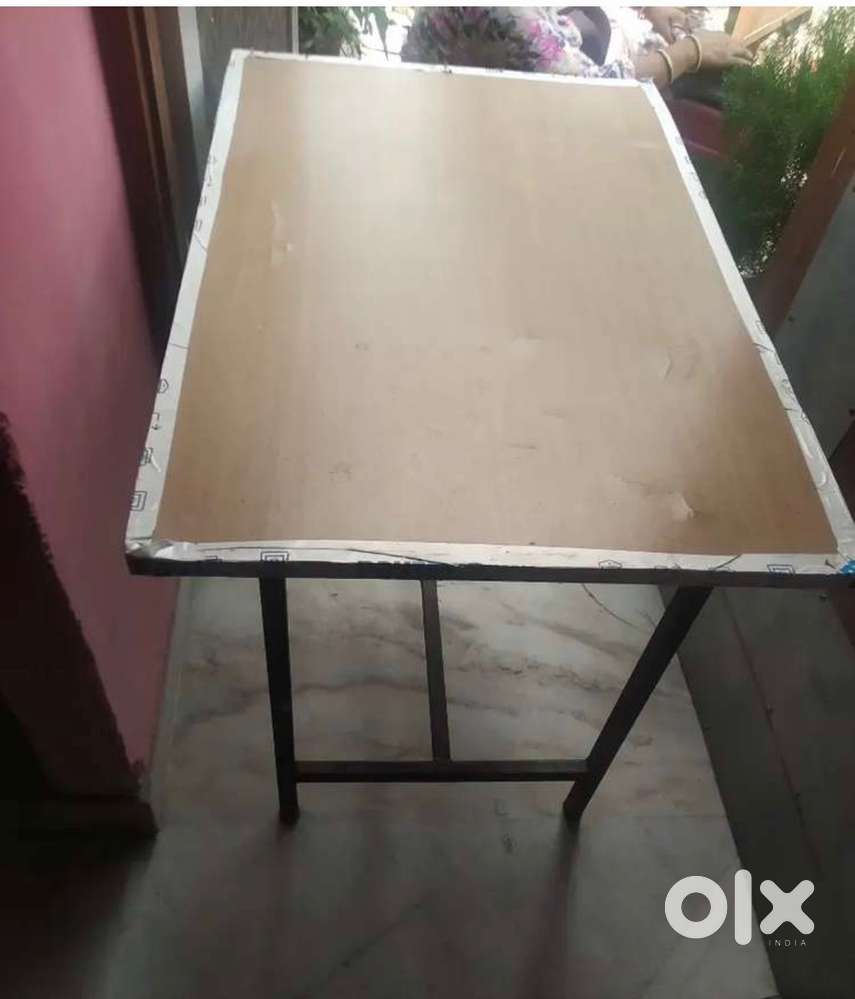 Study table for students