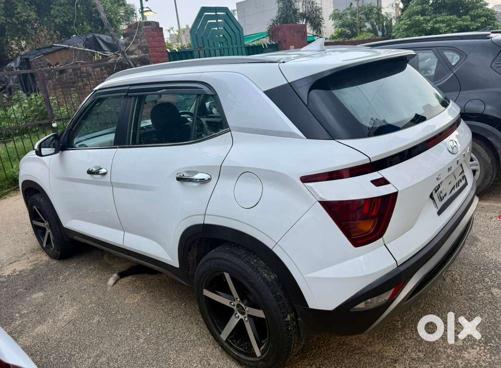 Hyundai Creta Ex Petrol Mt  Nov 2020 (2021 Usage)