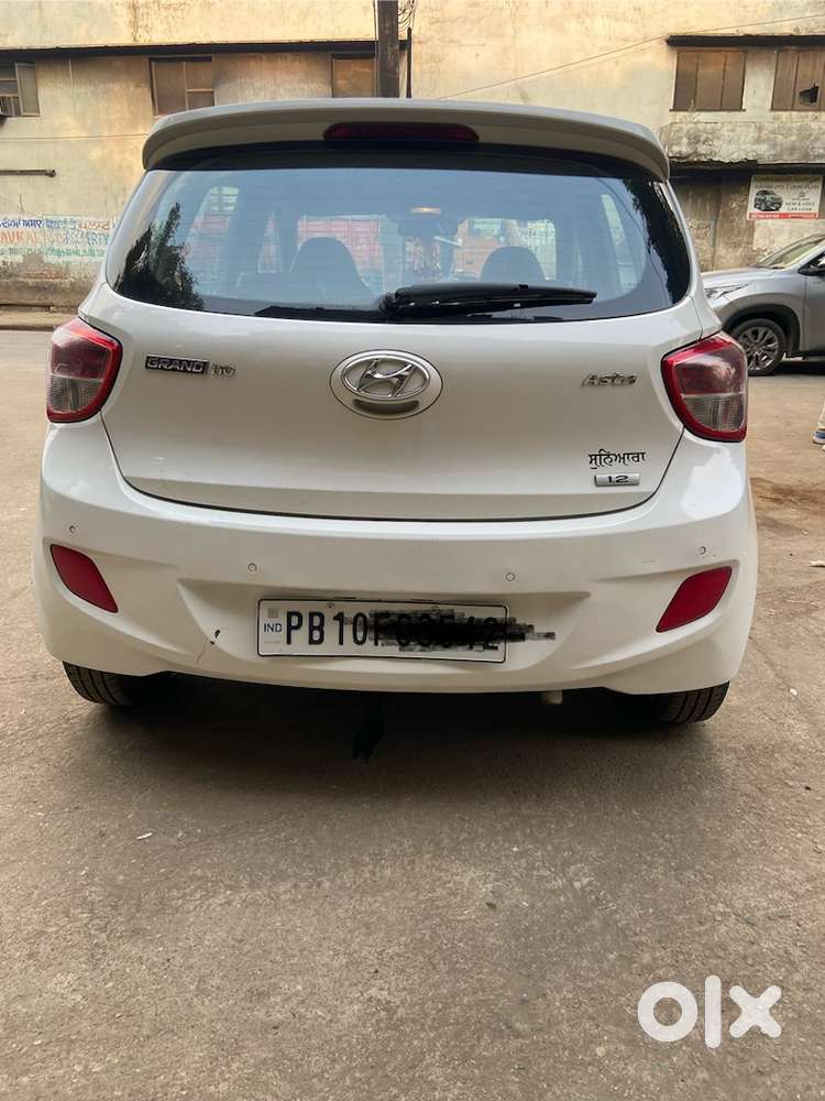 Hyundai Grand I10 2015 Car