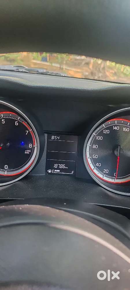 Maruti Suzuki Swift 2022 Petrol Good Condition And Low Kilometer