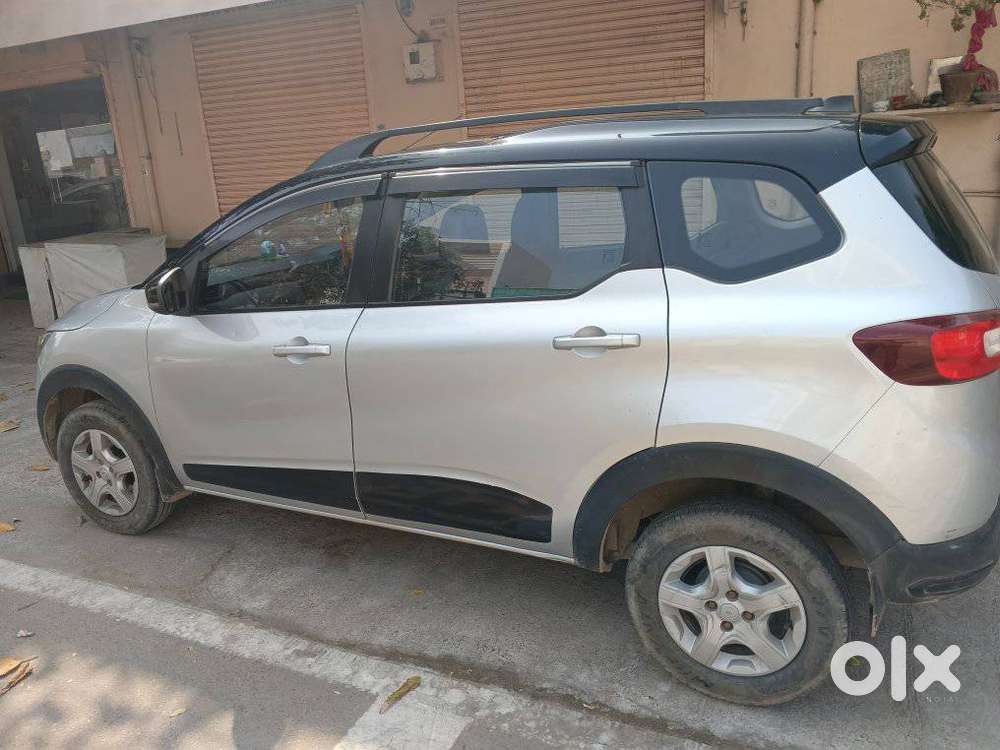 Renault Triber Rxz  Urban Night Limited Edition, 2022, Petrol