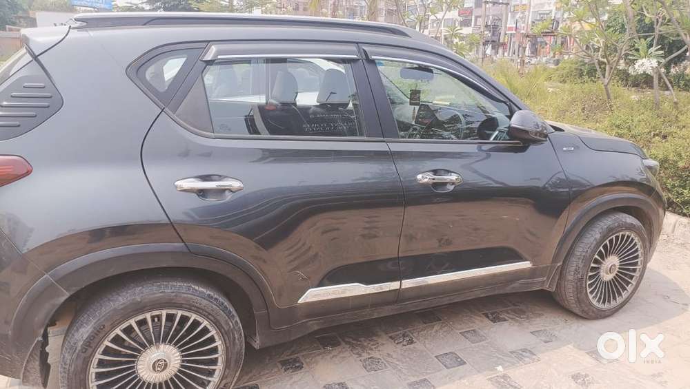 Kia Sonet Petrol 2023