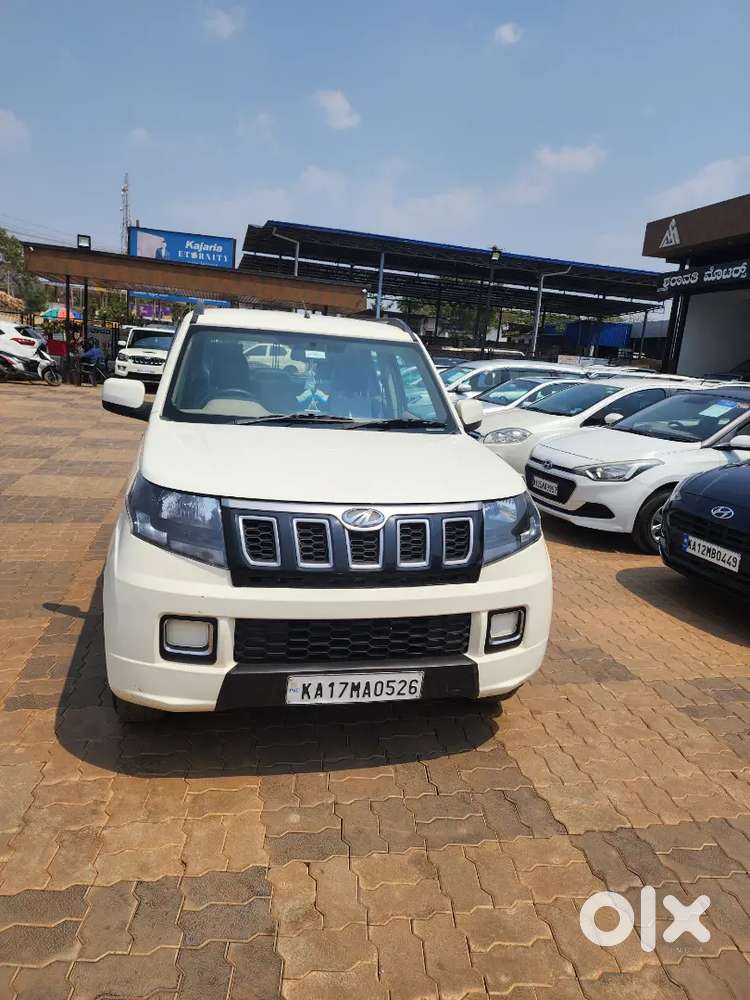 Mahindra Tuv 300