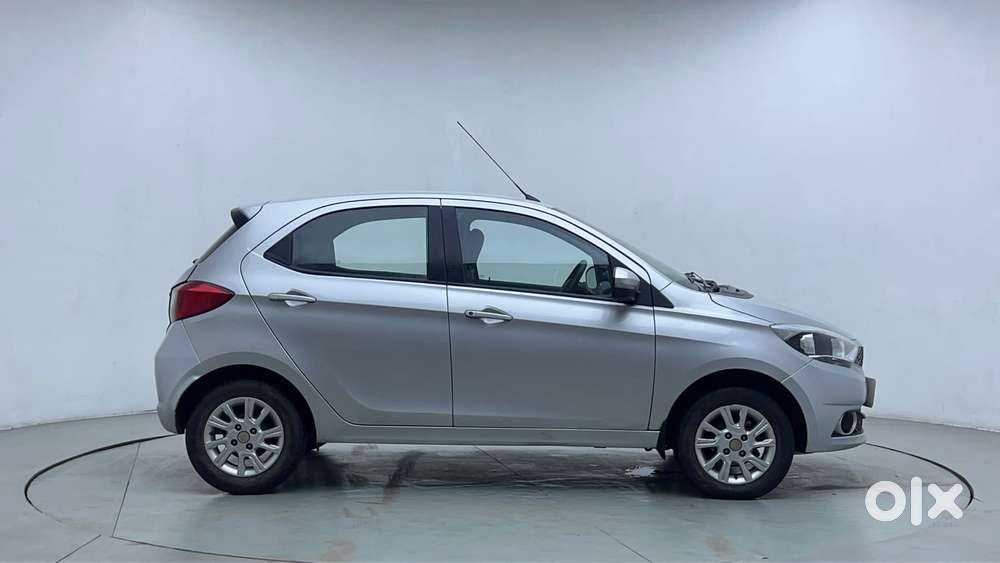 Tata Tiago Xza, 2017, Petrol