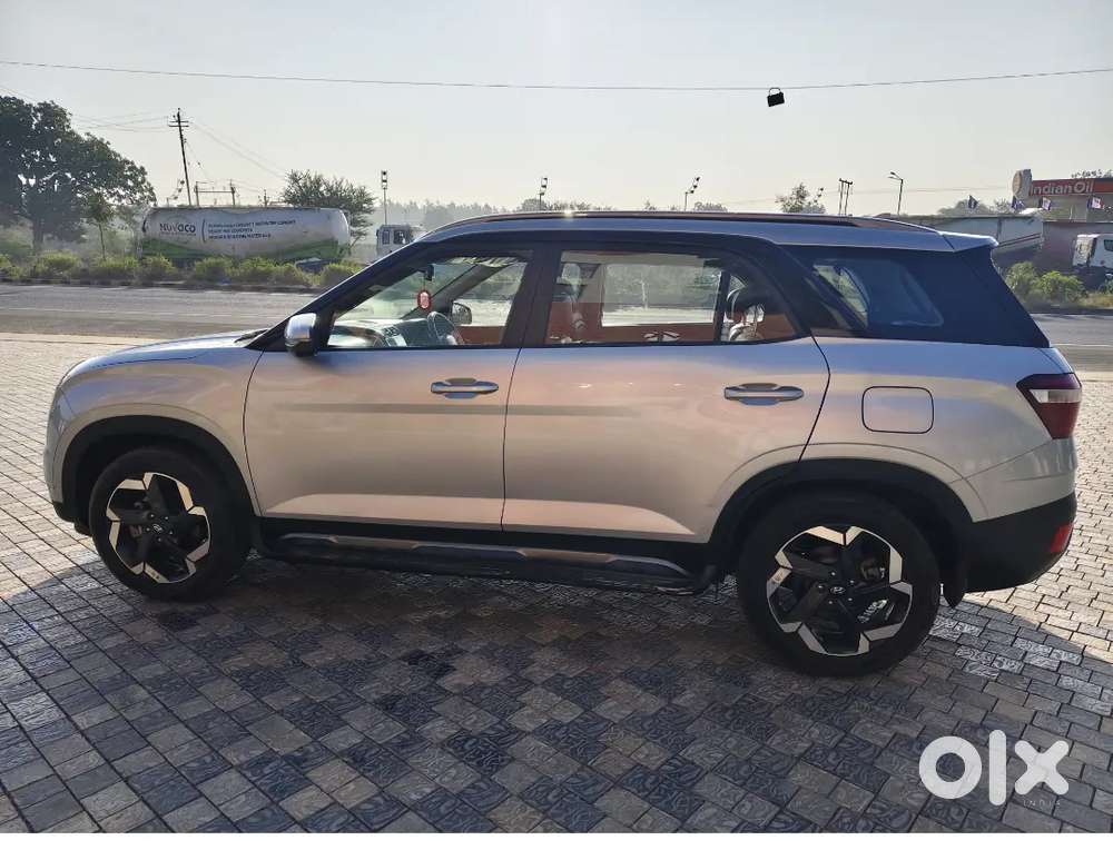 Hyundai Alcazar 2023 Petrol Well Maintained