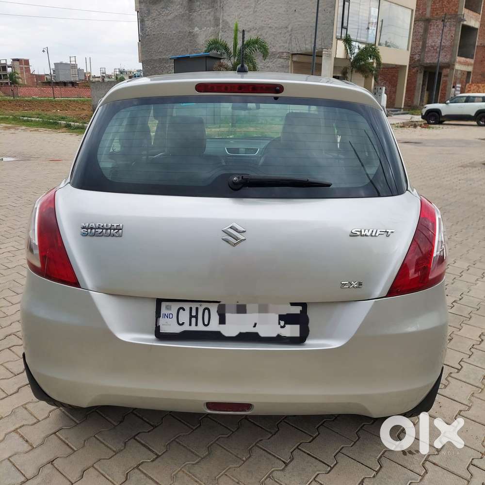 Maruti Suzuki Swift Vvt Zxi, 2013, Petrol
