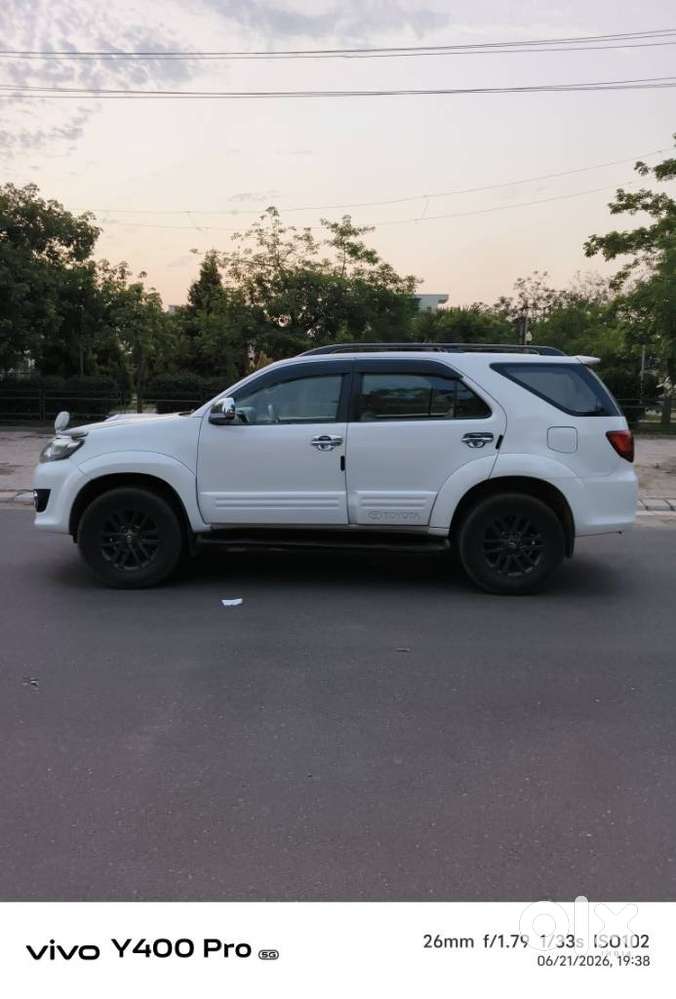 Toyota Fortuner, 2010, Diesel