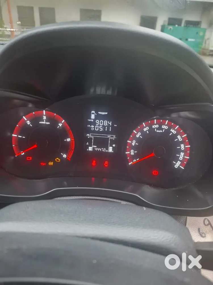 Mahindra Xuv300 1.5 W6 2023