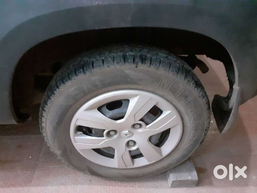 Touch Screen Navigation System With Reverse Camera View