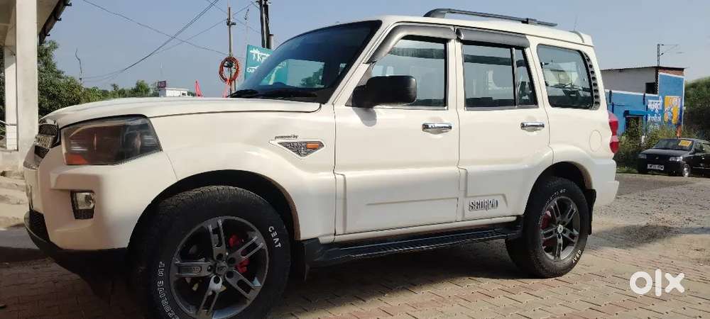 We Provide Only Geniune Cars At District Una,