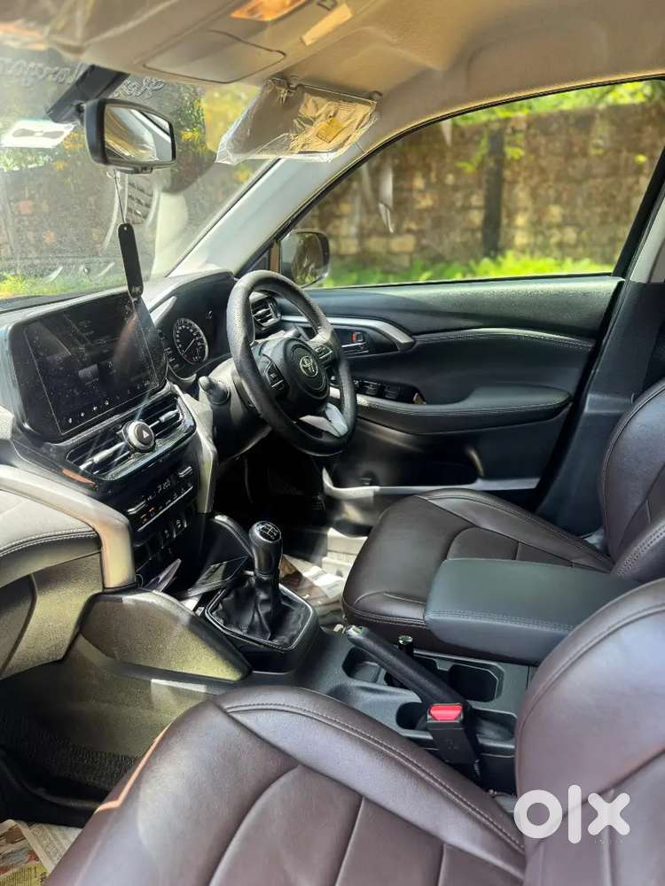 Toyota Urban Cruiser 2024 Drive