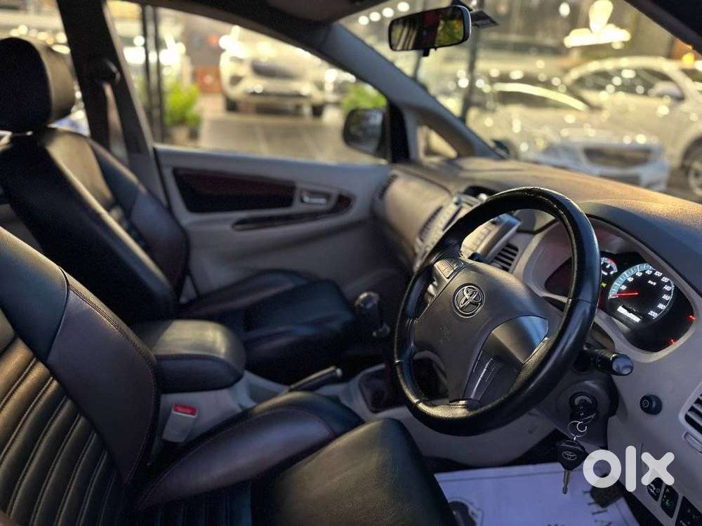 Toyota Innova 2.5 V 7 Str, 2014, Diesel