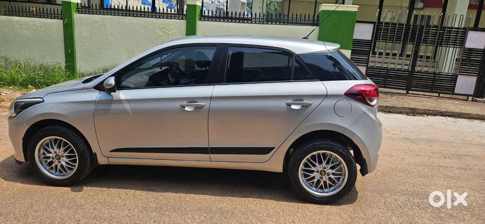 Hyundai I20 Sportz 1.2 Bs-iv, 2015, Petrol
