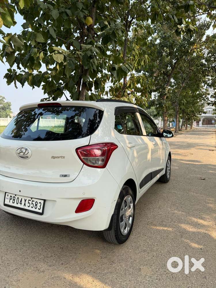 Hyundai Grand I10 2013-2016 Sportz, 2016, Petrol