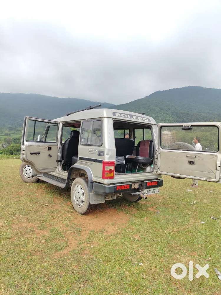 Mahindra Bolero Neo 2012