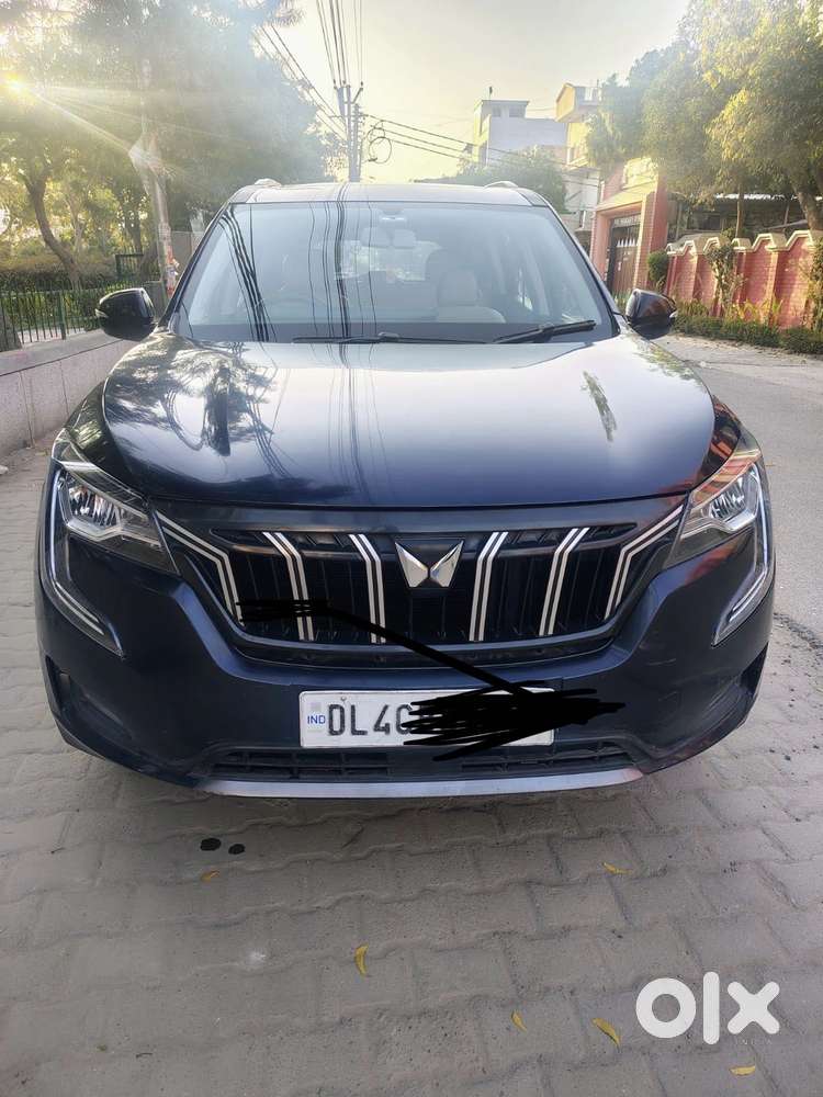 Mahindra Xuv700 2.0 Ax 5 Petrol Mt Str, 2022, Petrol