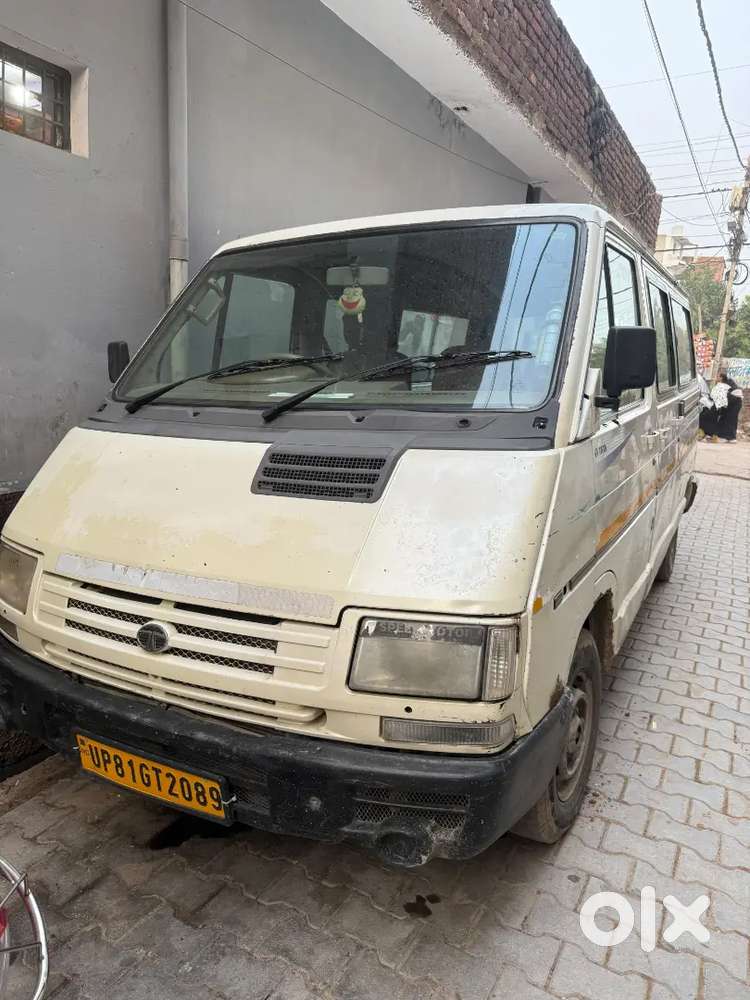 Tata Winger Deluxe 2012